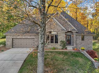 209 River Dr, Bloomfield, IN 47424