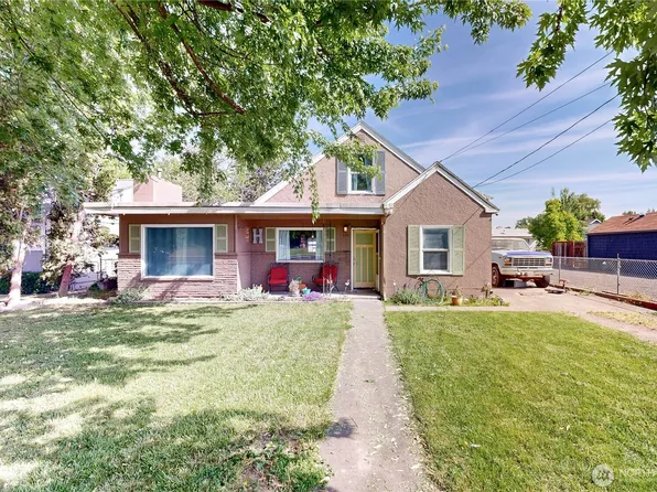 530 SW 4th Street, College Place, WA 99324