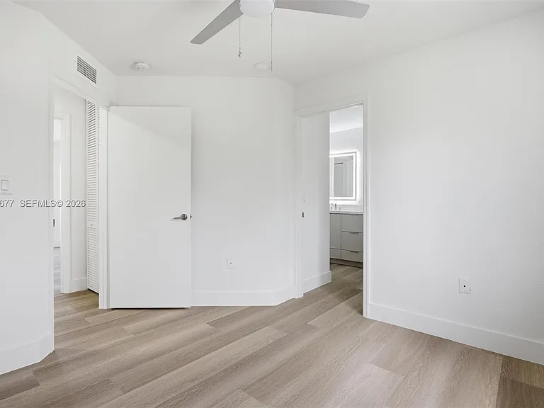 82 SW 3rd Ct — Photo 32