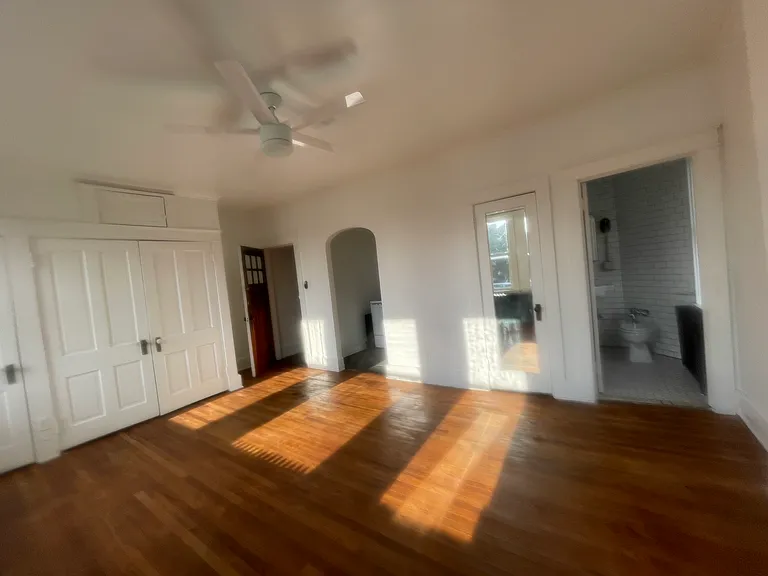 705 Fountain Sq #6 — Photo 4
