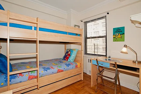 Sold by R New York | media 6