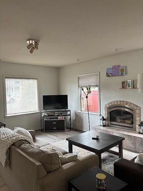 1st image of 19 S Tassajara Dr