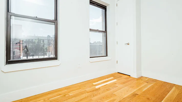 Rented by Nooklyn NYC LLC | media 14