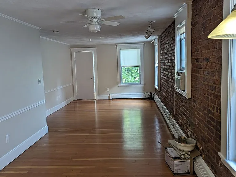 41 South St #6 — Photo 3