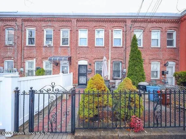 107 Chestnut Ave, Staten Island, NY 10305