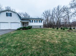2014 47th St E, Inver Grove Heights, MN 55077