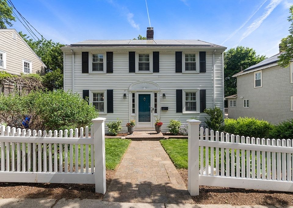 1st image of 109 Whitcomb Ave