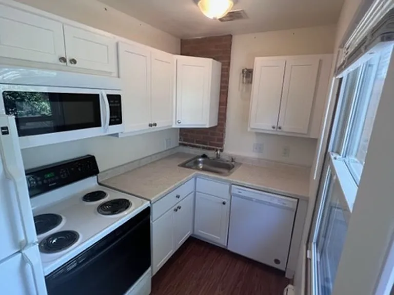 653 S Segoe Rd — Photo 11