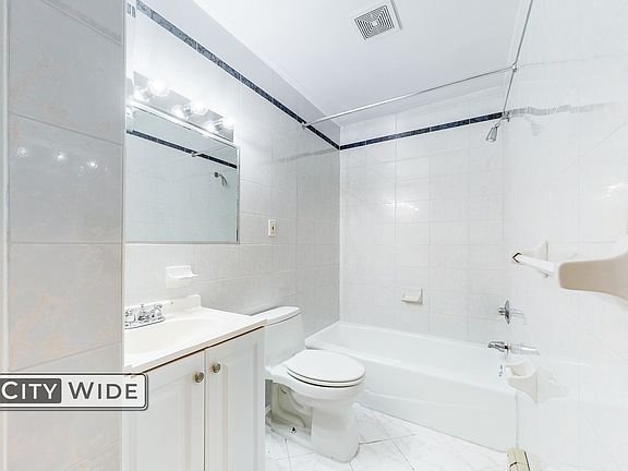 4th image of 463 Lexington Ave APT 4F