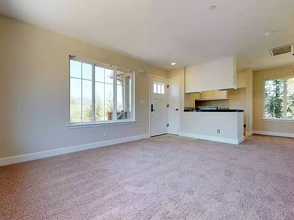 5th image of 301 Sunrise Dr #301A