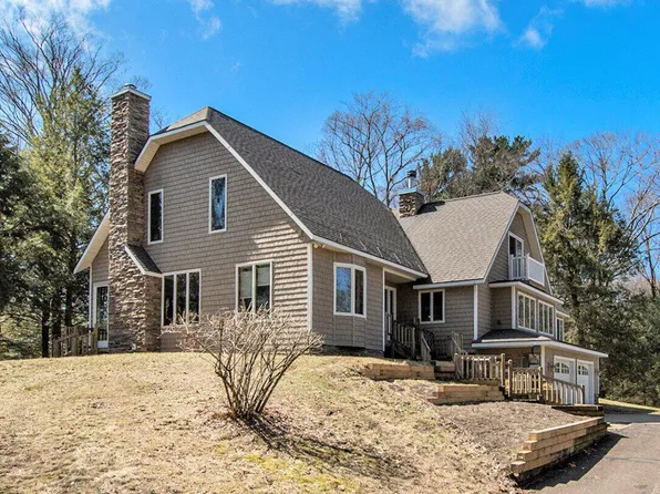 6051 Butternut Dr, West Olive, MI 49460