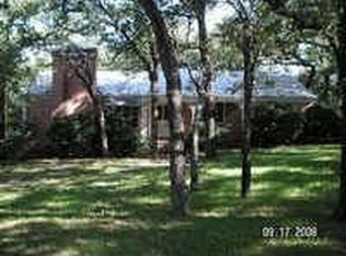 6105 Meadowbrook Dr, Fort Worth, TX 76112