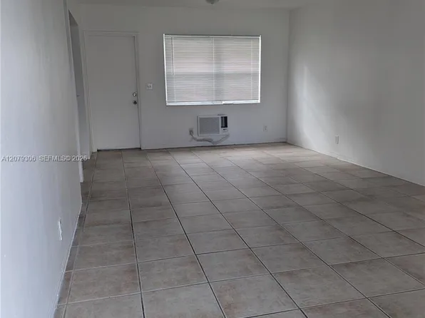 2220 Pierce St #9, Hollywood, FL 33020
