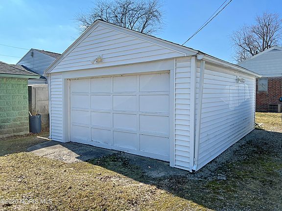 5th image of 411 S Collinwood Blvd