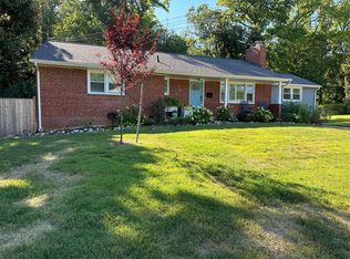 6726 Bostwick Dr, Springfield, VA 22151