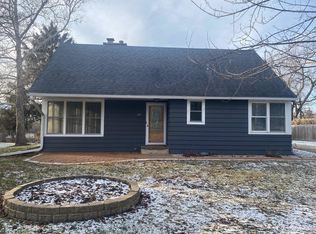 107 N Madison St, Oswego, IL 60543