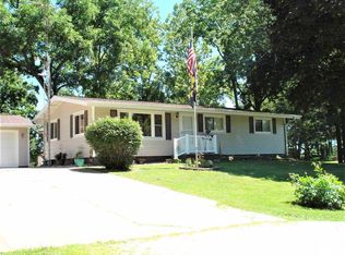 1565 Draper Ln, Abingdon, IL 61410