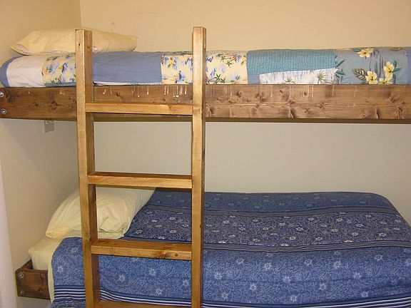 Second Bedroom - Built-in Bunks