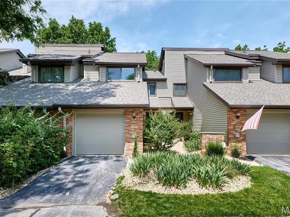 1755 Robin Knoll Ct, Saint Louis, MO 63146