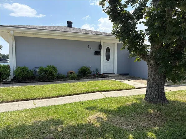 601 Lancer Ln, Kenner, LA 70065