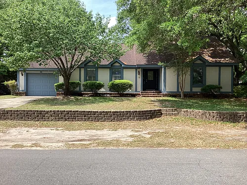 15 Regis Ct Photo 1