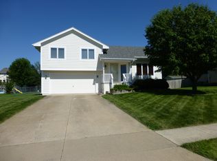617 SW Kennybrook Dr, Grimes, IA 50111