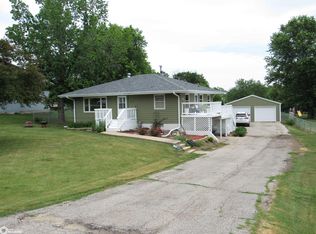 610 Lake Rd, Ottumwa, IA 52501