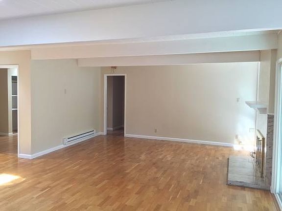 2nd image of 774 Montrose Ave