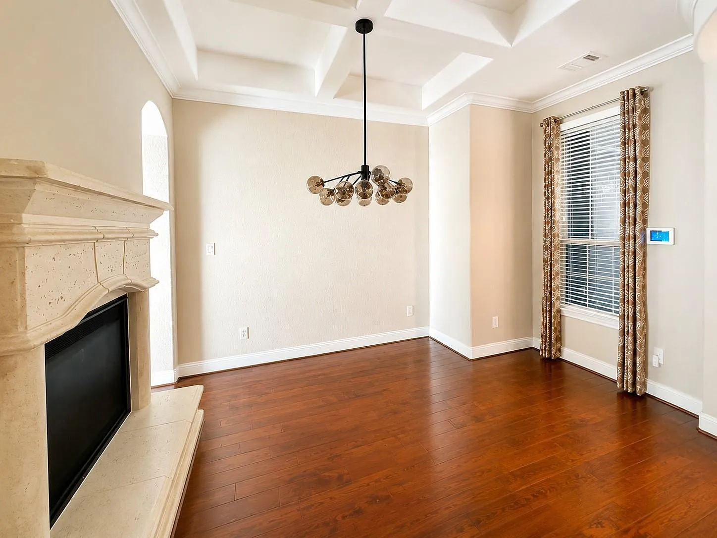 4 bed, 3.5 bath, 2809 sqft, $4,600 — Photo 3