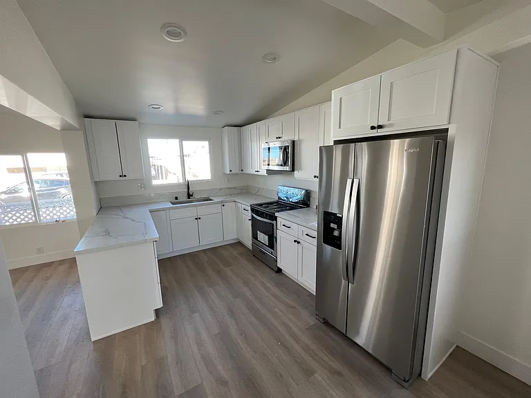 4568 W Rosamond Blvd #20 — Photo 10