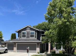 1402 E Irwin St, Eagle, ID 83616