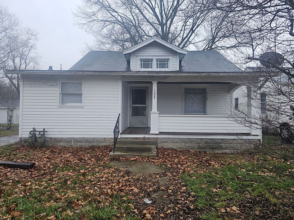 1st image of 1223 E 10th St #1223