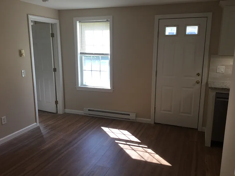 4 Barton Hill Rd #B — Photo 8