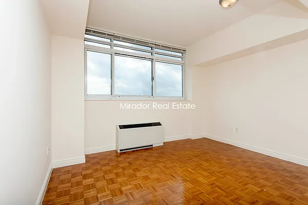 Rented by Mirador Real Estate | media 23