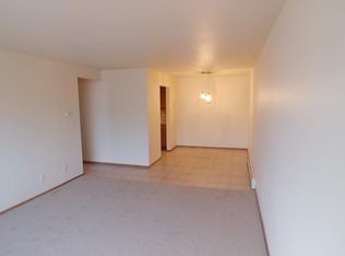 5137 N Lovers Lane Rd #14, Milwaukee, WI 53225