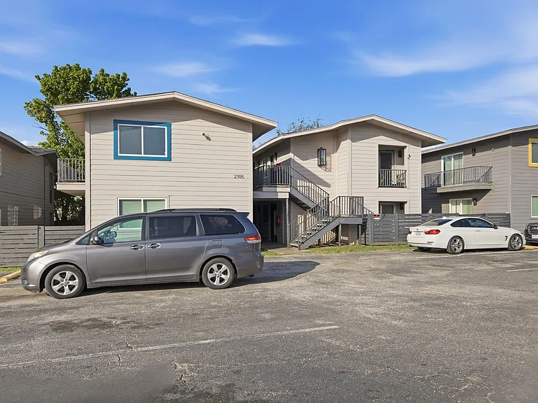 2705 Windswept Cv — Photo 24