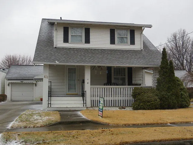 472 Summit St photo 1