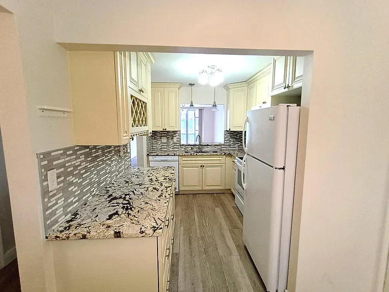 777 S Federal Hwy #E105 — Photo 2
