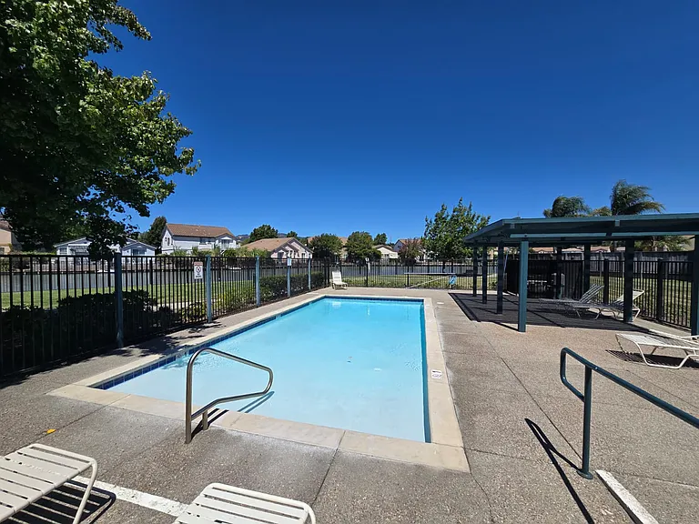 5130 Lakeshore Dr — Photo 54