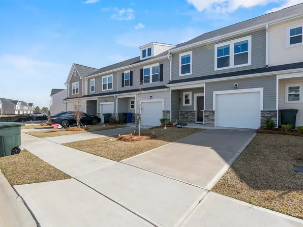 2016 Day Lily Way, Elgin, SC 29045