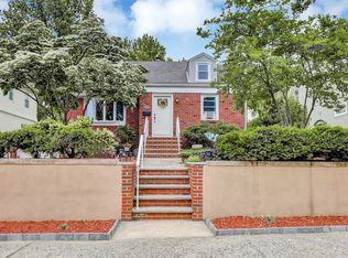 121 Poplar Ave, Hackensack, NJ 07601