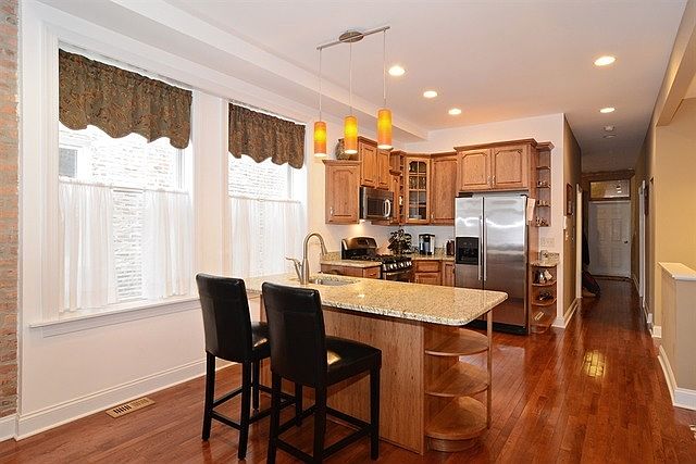 1st image of 2318 W Augusta Blvd #1A