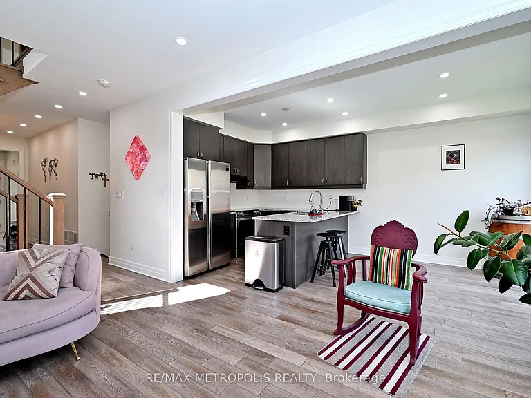 82 Westfield Dr — Photo 12