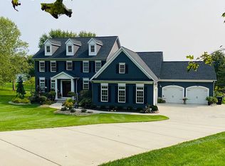 450 Hartville Rd, Hartville, OH 44632