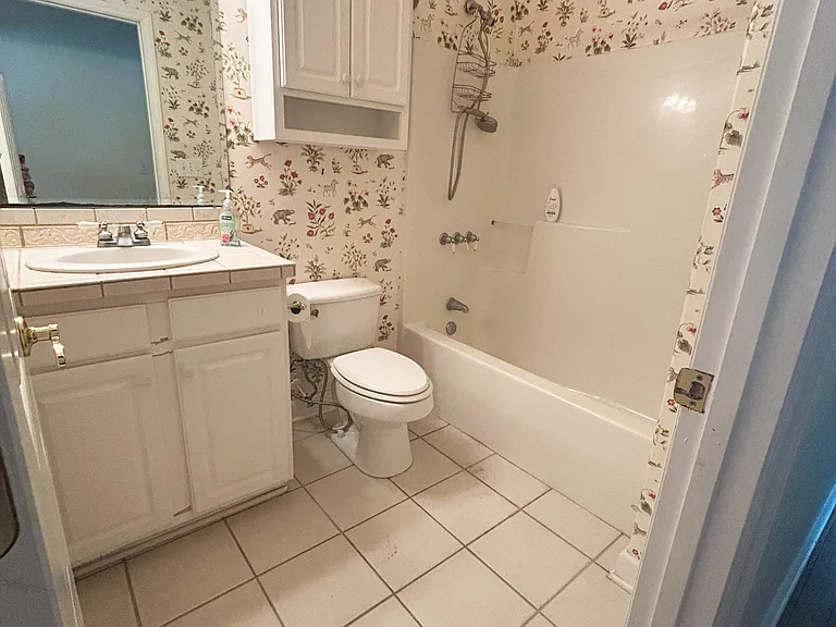 Bath 1 - lower