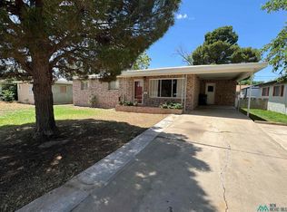 1005 Sandia St, Carlsbad, NM 88220