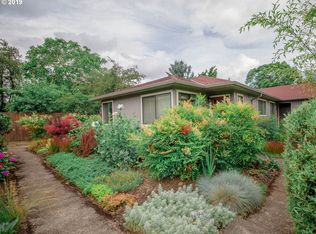 5821 NE 10th Ave, Portland, OR 97211