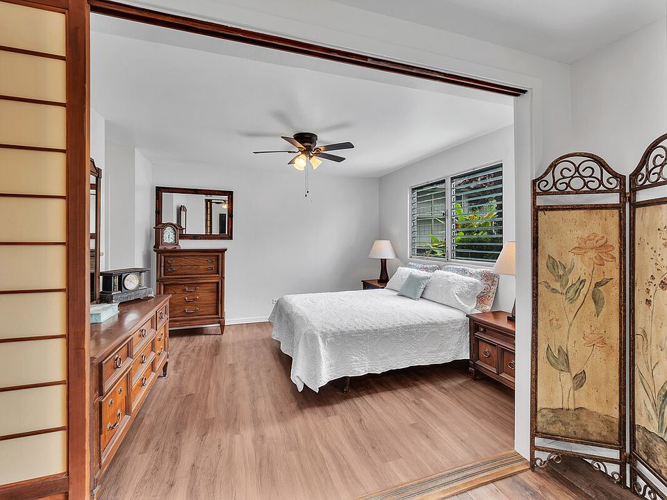 1st image of 75-5766 Kuakini Hwy APT 101