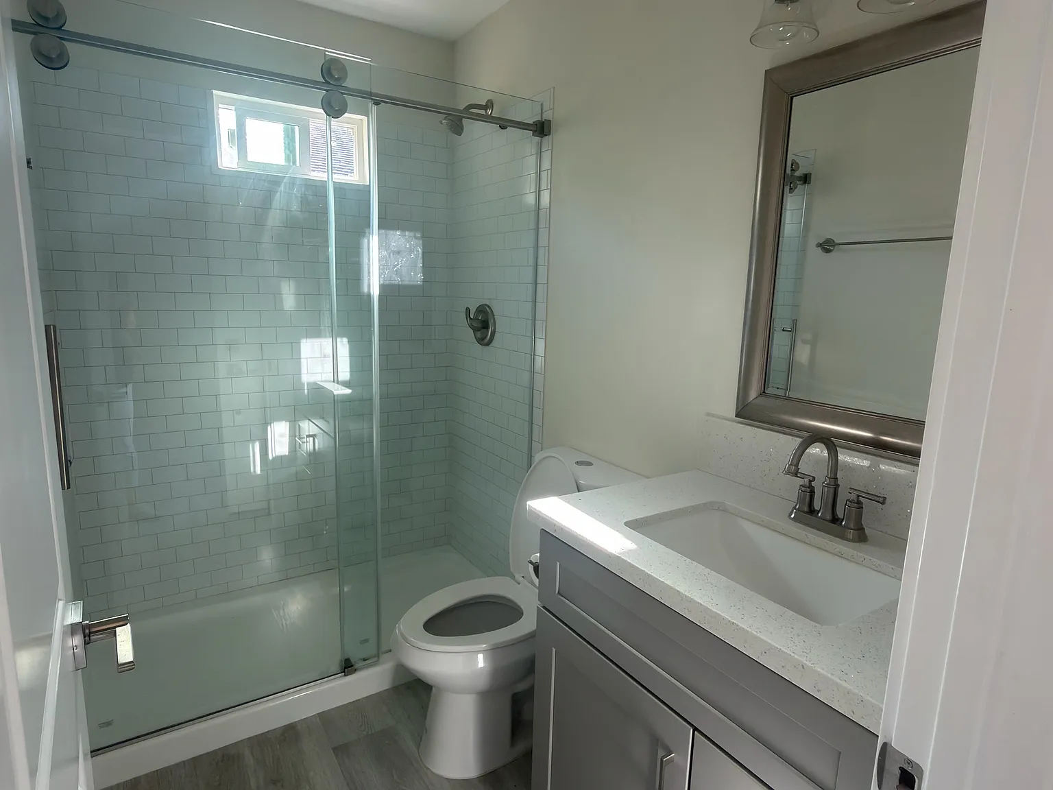 2 bed, 600 sqft, $2,500 — Photo 3