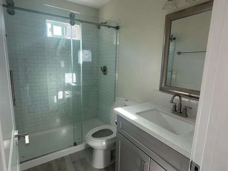 921 Belmont Ave #A — Photo 3